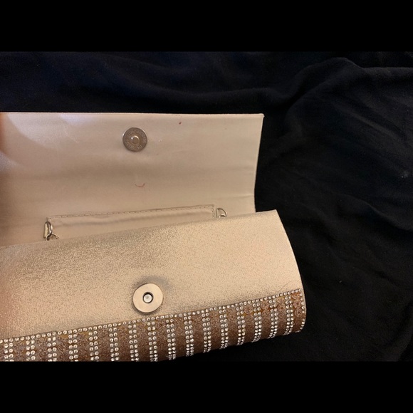 Gold Sparkly Formal Clutch!✨NWOT! - Picture 3 of 6